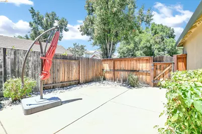 97 Lexington St, Brentwood, CA 94513 - Photo 25
