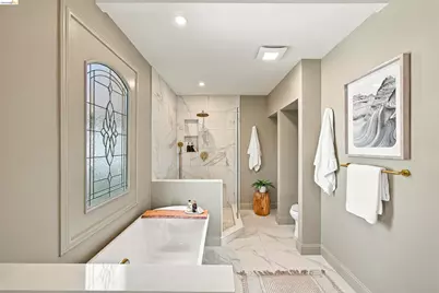 984 Longridge Road, Oakland, CA 94610 - Photo 37