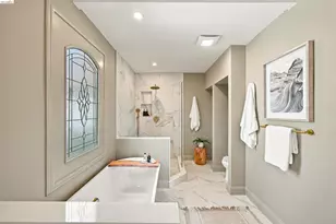 984 Longridge Rd, Oakland, CA 94610 - Photo 37