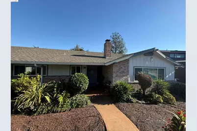 161 Sequoyah View Dr, Oakland, CA 94605 - Photo 1