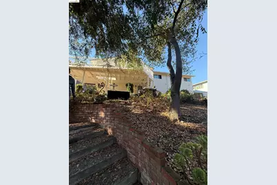 161 Sequoyah View Dr, Oakland, CA 94605 - Photo 3