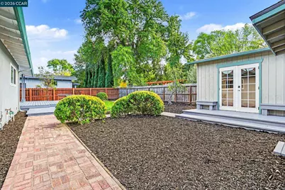 137 Kathryn Dr, Pleasant Hill, CA 94523 - Photo 23