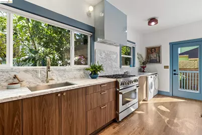 2314 Russell St, Berkeley, CA 94705 - Photo 27