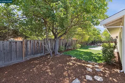 13 Anne Ct, Walnut Creek, CA 94598 - Photo 23