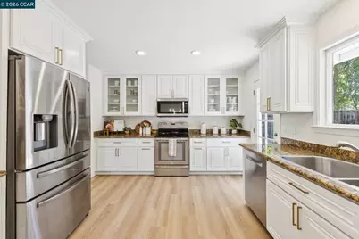 13 Anne Ct, Walnut Creek, CA 94598 - Photo 9