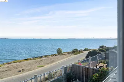 34 Seabreeze Dr, Richmond, CA 94804 - Photo 51