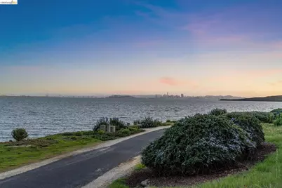 34 Seabreeze Dr, Richmond, CA 94804 - Photo 69