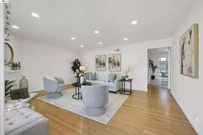 20114 Normandy Ct, Castro Valley, CA 94546 - Photo 3