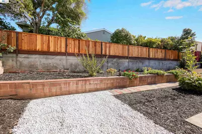 20114 Normandy Ct, Castro Valley, CA 94546 - Photo 43