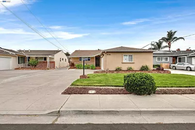 15738 Via Seco, San Lorenzo, CA 94580 - Photo 3