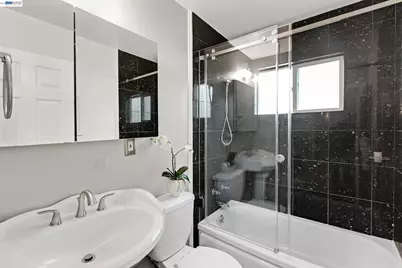 15738 Via Seco, San Lorenzo, CA 94580 - Photo 23