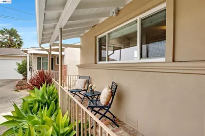 15738 Via Seco, San Lorenzo, CA 94580 - Photo 5