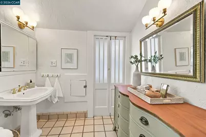 430 Adams St, Oakland, CA 94610 - Photo 33