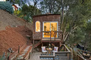 318 Capricorn Ave, Oakland, CA 94611 - Photo 41