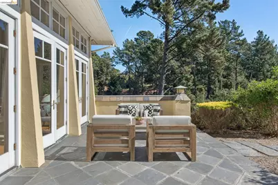 13145 Skyline Blvd, Oakland, CA 94619 - Photo 19
