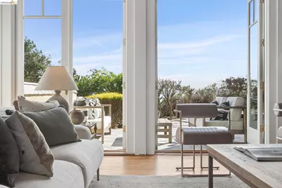 13145 Skyline Blvd, Oakland, CA 94619 - Photo 15