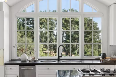 13145 Skyline Blvd, Oakland, CA 94619 - Photo 33