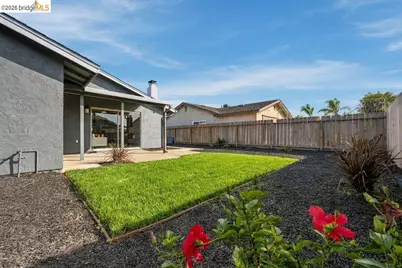 1051 Locust Ave, Manteca, CA 95337 - Photo 35