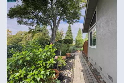 2124 Oneida Cir, Danville, CA 94526 - Photo 33