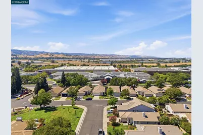 218 Bartlett Lane, Vacaville, CA 95687 - Photo 13