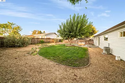 8035 Holanda Ln, Dublin, CA 94568 - Photo 35