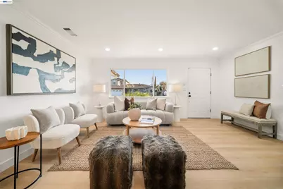 8035 Holanda Ln, Dublin, CA 94568 - Photo 5
