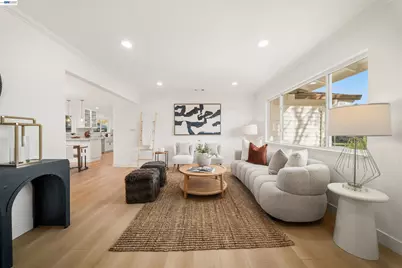 8035 Holanda Ln, Dublin, CA 94568 - Photo 3