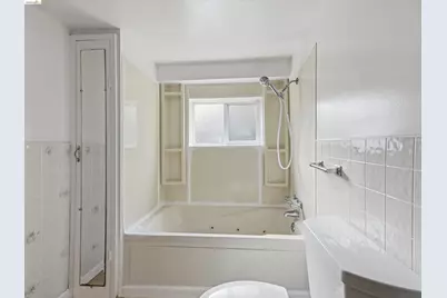3832 38th Ave, Oakland, CA 94619 - Photo 23