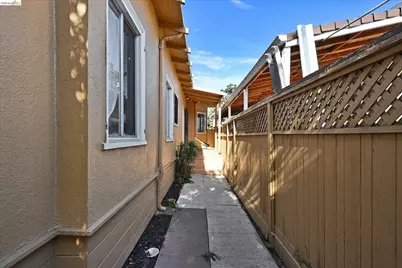 2524 66th Ave, Oakland, CA 94605 - Photo 31