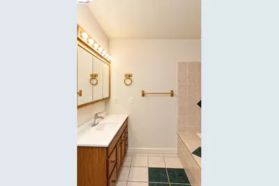2520 62nd Ave, Oakland, CA 94605 - Photo 19