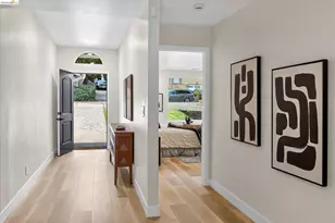 7924 Greenly Dr, Oakland, CA 94605 - Photo 11