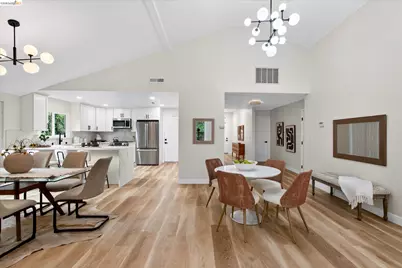 7924 Greenly Dr, Oakland, CA 94605 - Photo 17