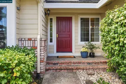311 Meadowood Ct, Pleasant Hill, CA 94523 - Photo 3