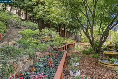 311 Meadowood Ct, Pleasant Hill, CA 94523 - Photo 35