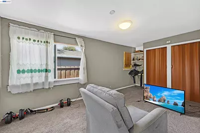 37062 Locust St, Newark, CA 94560 - Photo 7