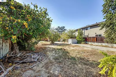 37062 Locust St, Newark, CA 94560 - Photo 21