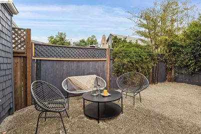 662 65th St, Oakland, CA 94609 - Photo 39
