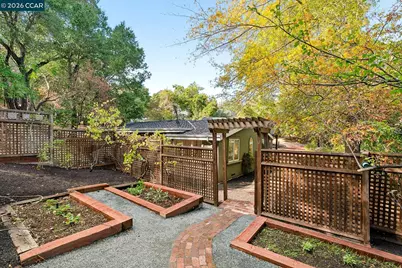 954 Reliez Station Rd, Lafayette, CA 94549 - Photo 37