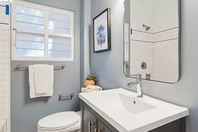 1004 Elbert St, Oakland, CA 94602 - Photo 27
