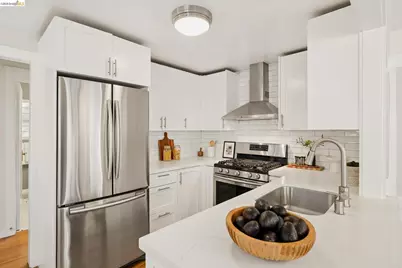 1004 Elbert St, Oakland, CA 94602 - Photo 19