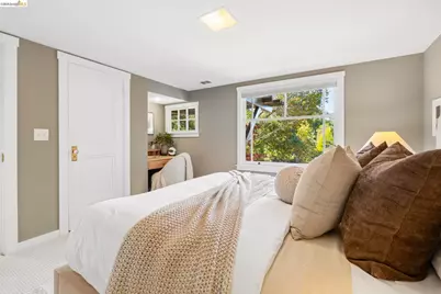 1004 Elbert St, Oakland, CA 94602 - Photo 31