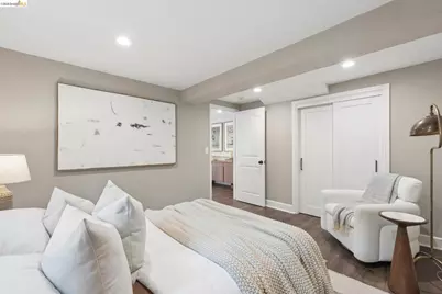 800 Glendome Cir, Oakland, CA 94602 - Photo 41