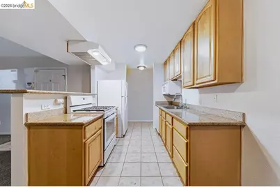 1251 Lakeview Cir, Pittsburg, CA 94565 - Photo 5