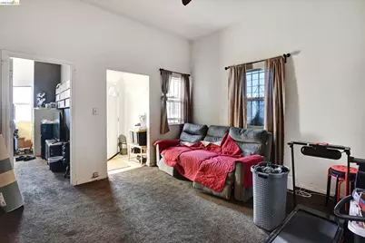 731 Campbell St, Oakland, CA 94607 - Photo 9