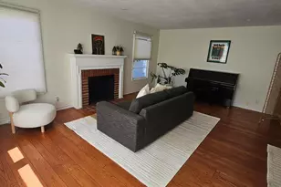 10600 Sheldon St, Oakland, CA 94605 - Photo 3