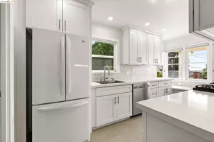 10600 Sheldon St, Oakland, CA 94605 - Photo 7
