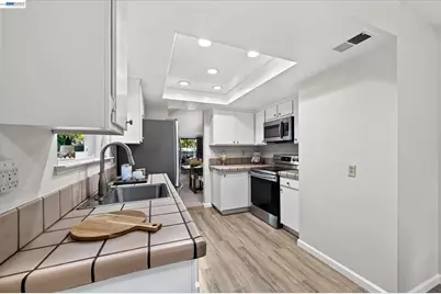5197 Willowview Ct, Pleasanton, CA 94588 - Photo 11