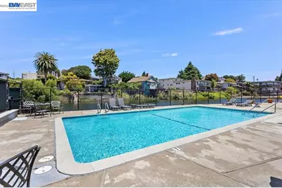 2137 Otis Dr #204, Alameda, CA 94501 - Photo 21