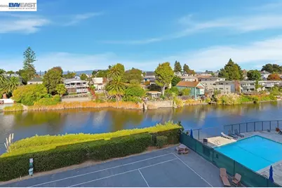 2137 Otis Dr #204, Alameda, CA 94501 - Photo 25
