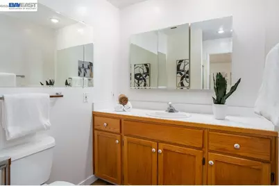 2137 Otis Dr #204, Alameda, CA 94501 - Photo 15